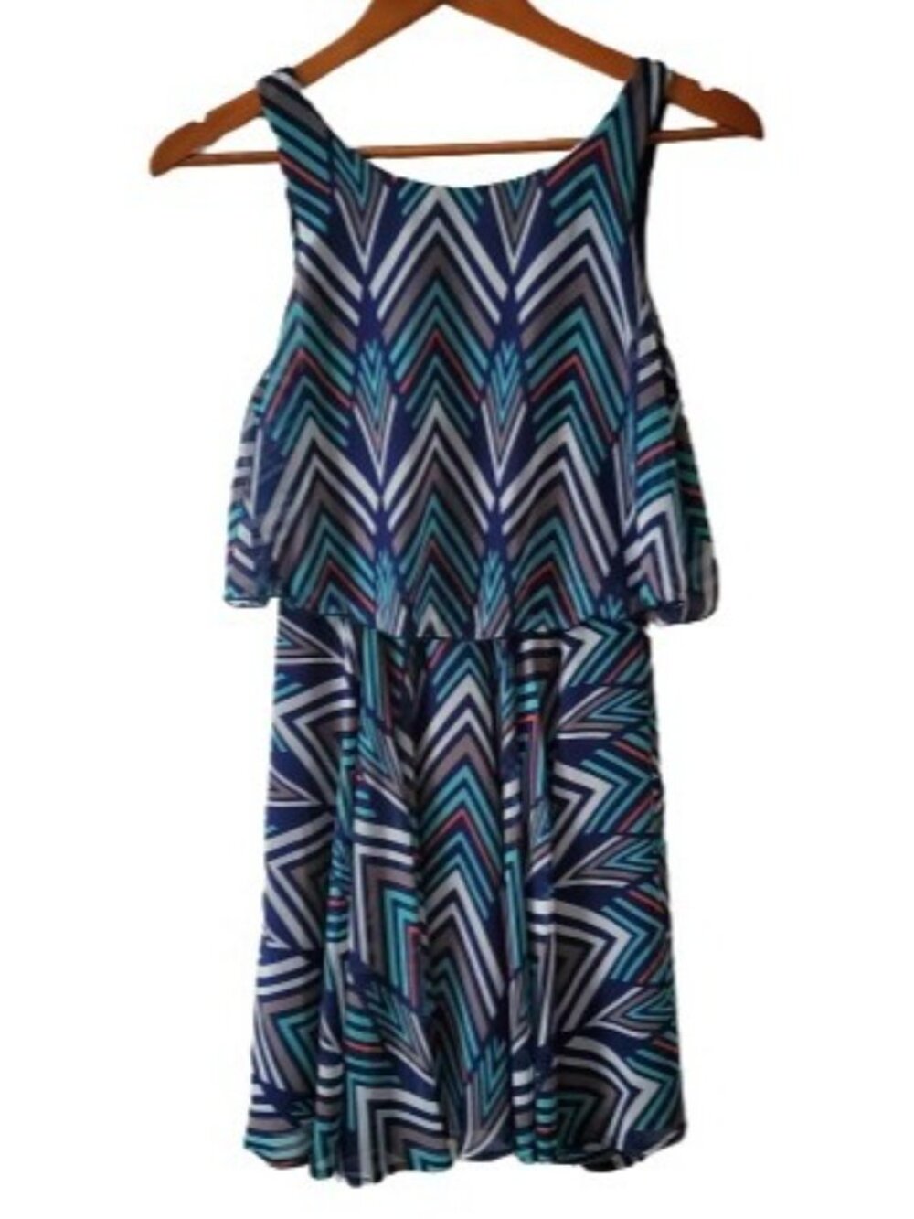 Sequin Hearts Women's Layered Look Chevron Print Sleeveless Mini Dress Size 5 - Picture 2 of 11